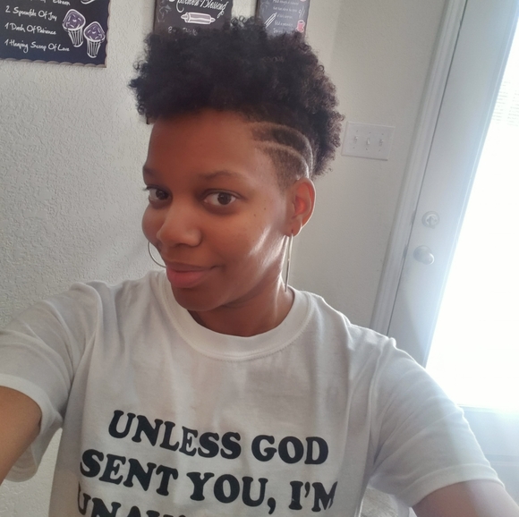 Meet your Posher, La tasha - Picture 2 of 2